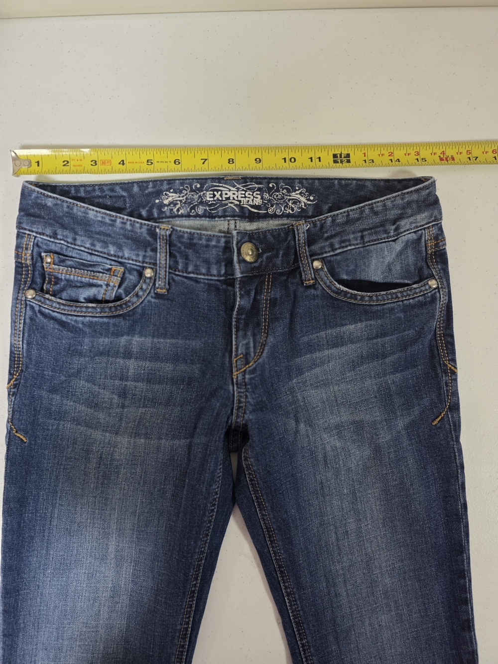 🦋👖✨ Express Stella Low Rise Bootcut Flare Jeans Y2K Medium Wash Size 4 McBling - Picture 9 of 9